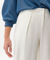Maine Wide Leg Off-White Palazzo Pants | Brax | Sarah Thomson | Front Pleat Details