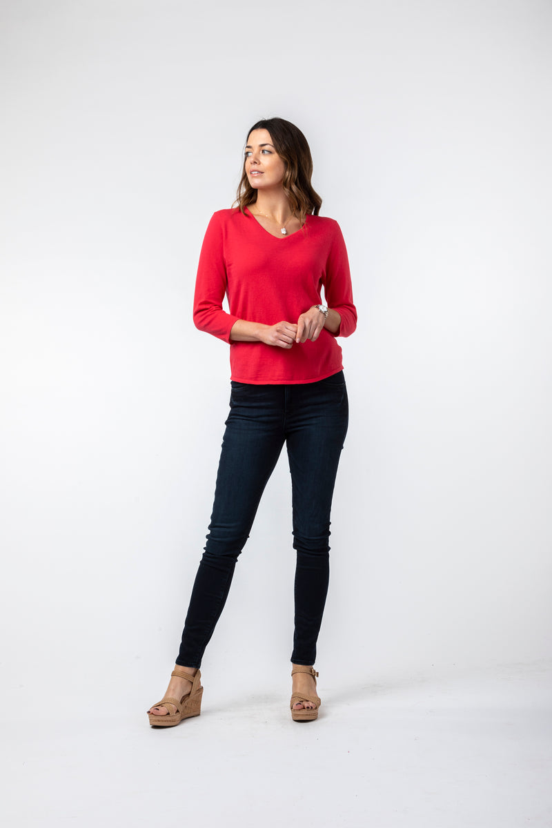 Sarah Thomson x Estheme Cachmire - Lightweight Cashmere V-Neck Jumper with 3/4 Sleeves in Red